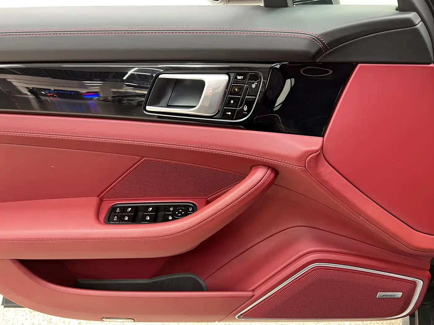 Porsche Panamera 2017 Panamera 3.0T фото 28