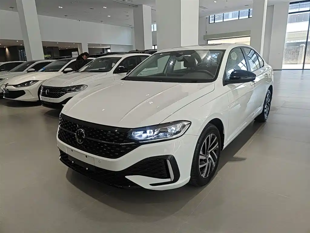 Volkswagen Lavida 2024 Model 300TSI DSG Starlight Leading Edition фото 2