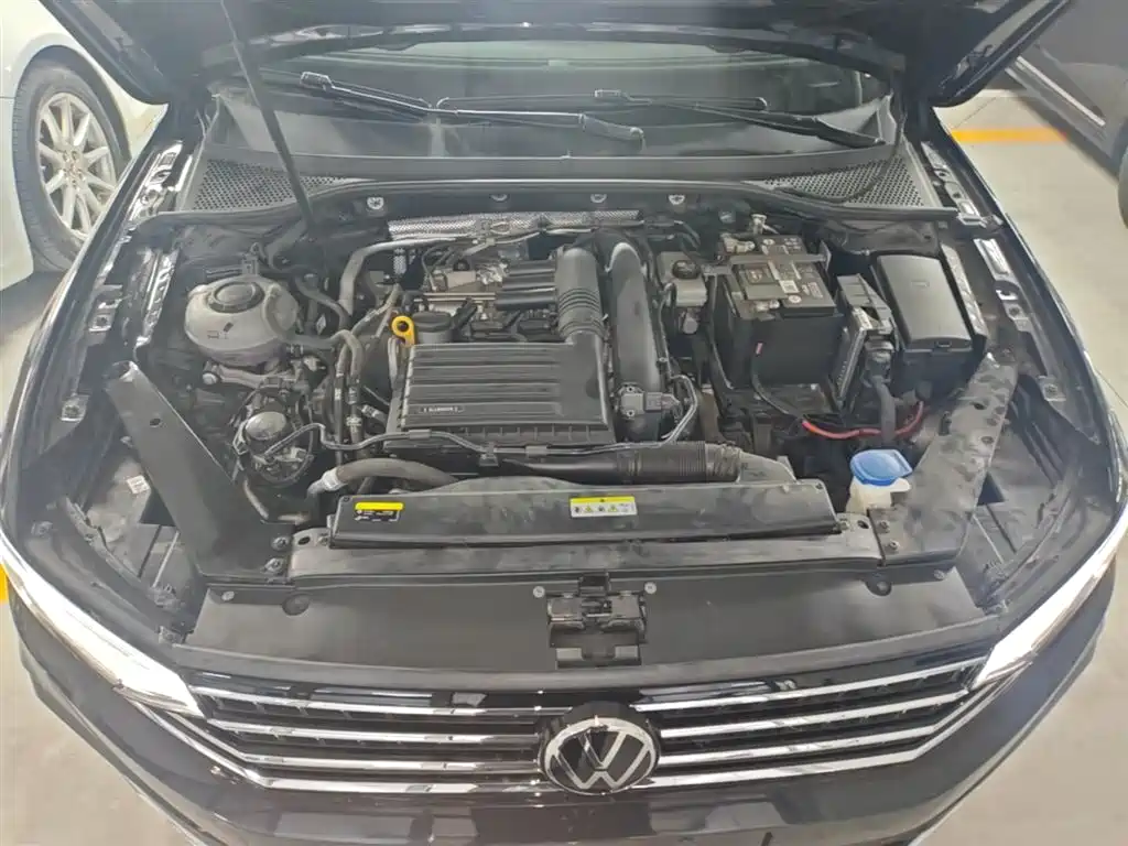 Volkswagen Magotan 2023 2 Million Units Commemorative Edition 280TSI DSG Comfort фото 19
