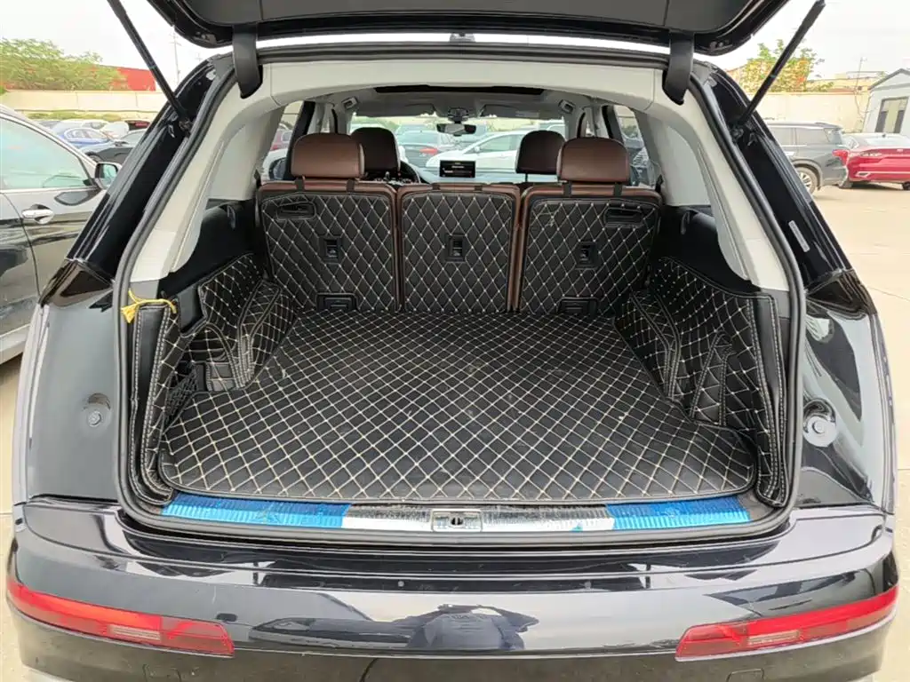 Audi Q7 2019 45 TFSI Comfort фото 19