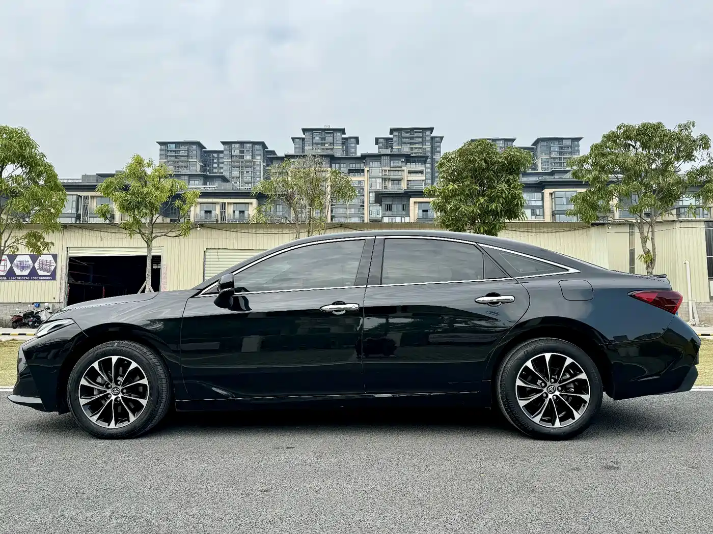 Toyota Avalon 2023 2.5L Luxury Edition фото 17