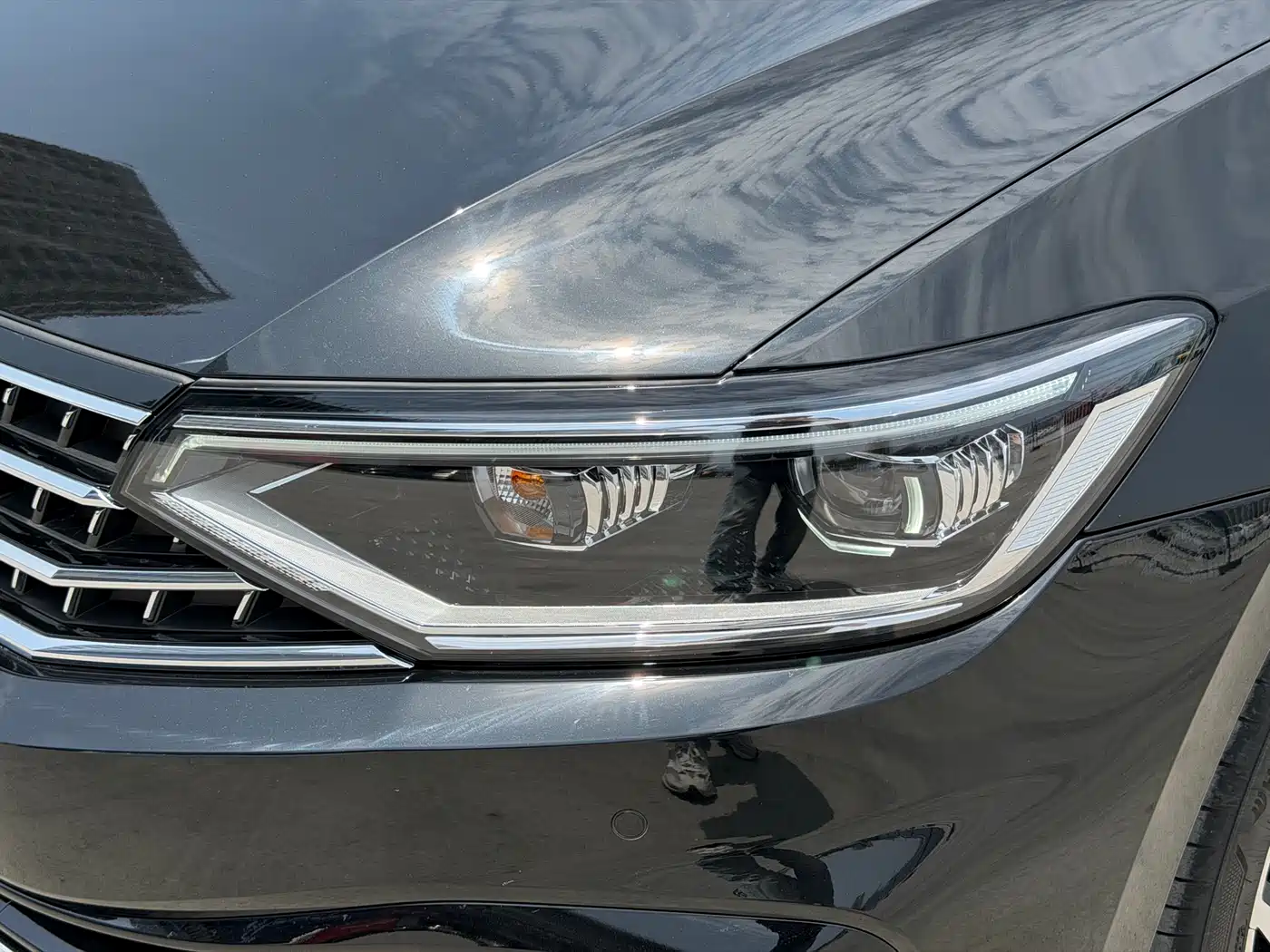 Volkswagen Magotan 2025 Popular Edition 330TSI DSG Luxury фото 3