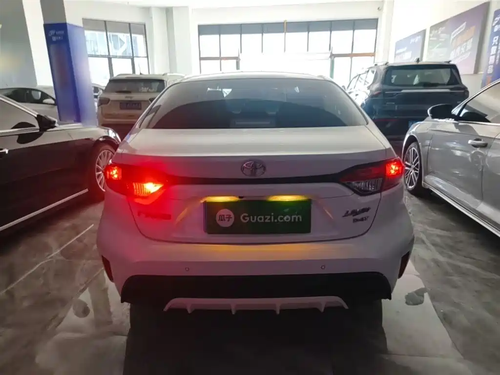 Toyota Levin 2022 185T CVT Sport Edition фото 4