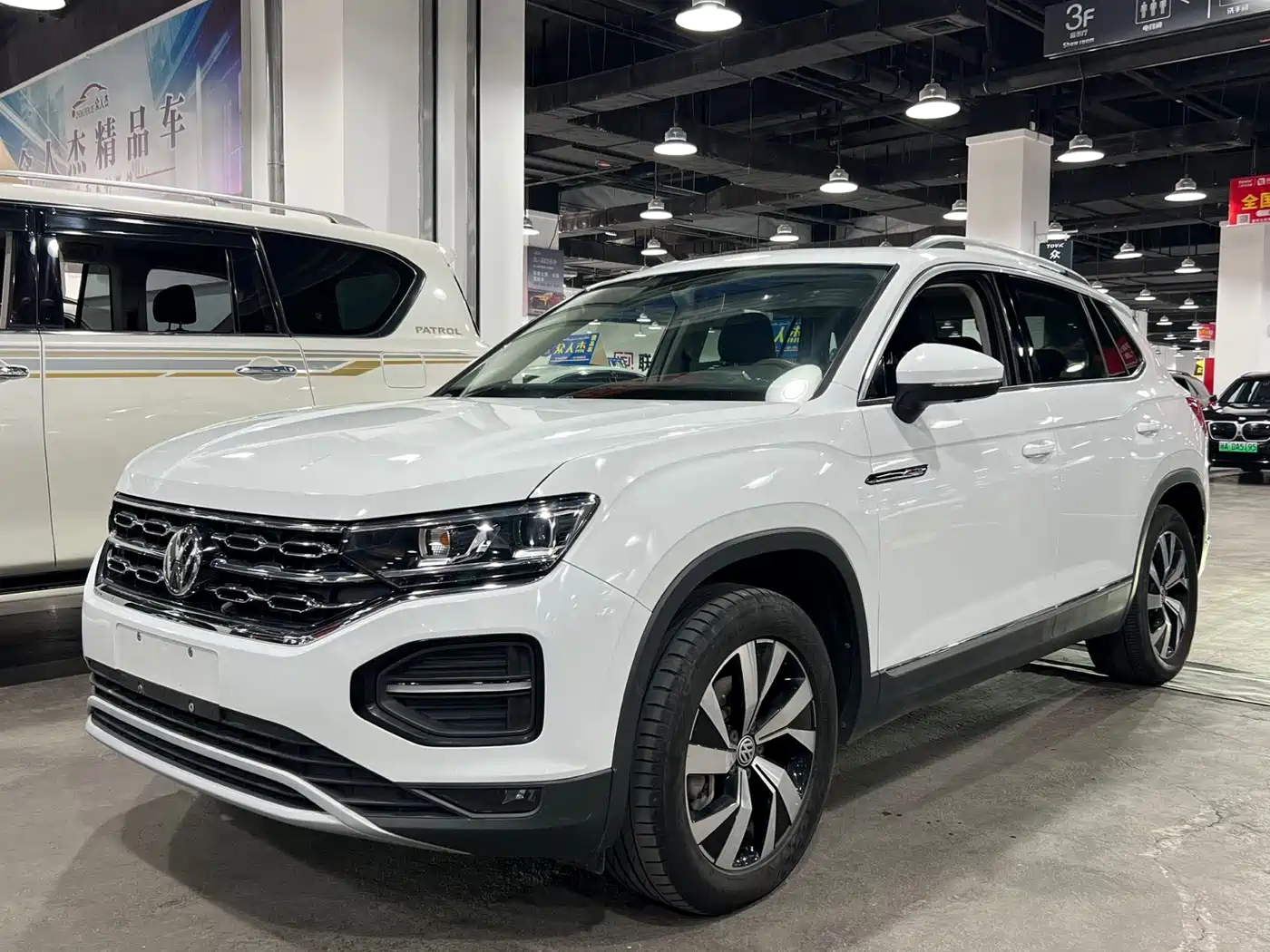 Volkswagen Tayron 2019 330TSI 4WD Luxury China VI фото 2
