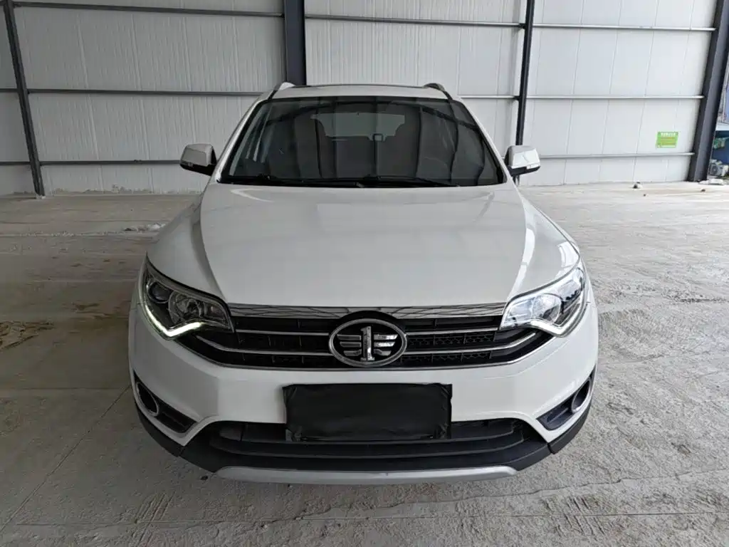 FAW Senya R7 2018 2017 Model 1.6L Automatic Smart