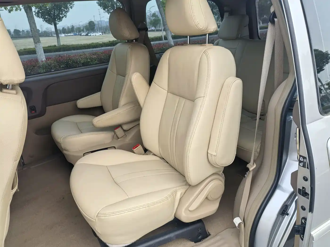 Buick GL8 2014 2.4L Classic Edition фото 7