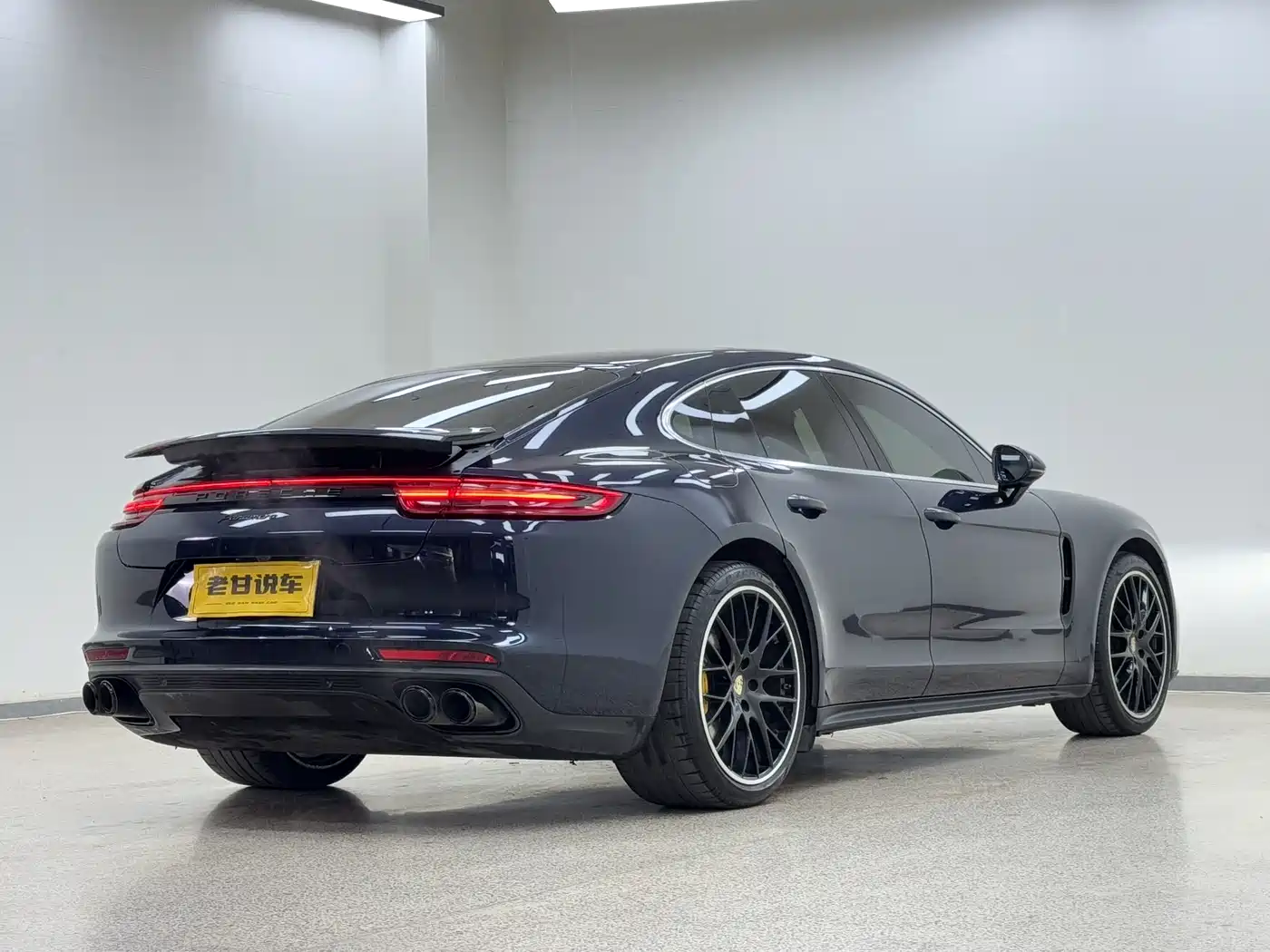 Porsche Panamera 2017 Panamera 3.0T фото 6