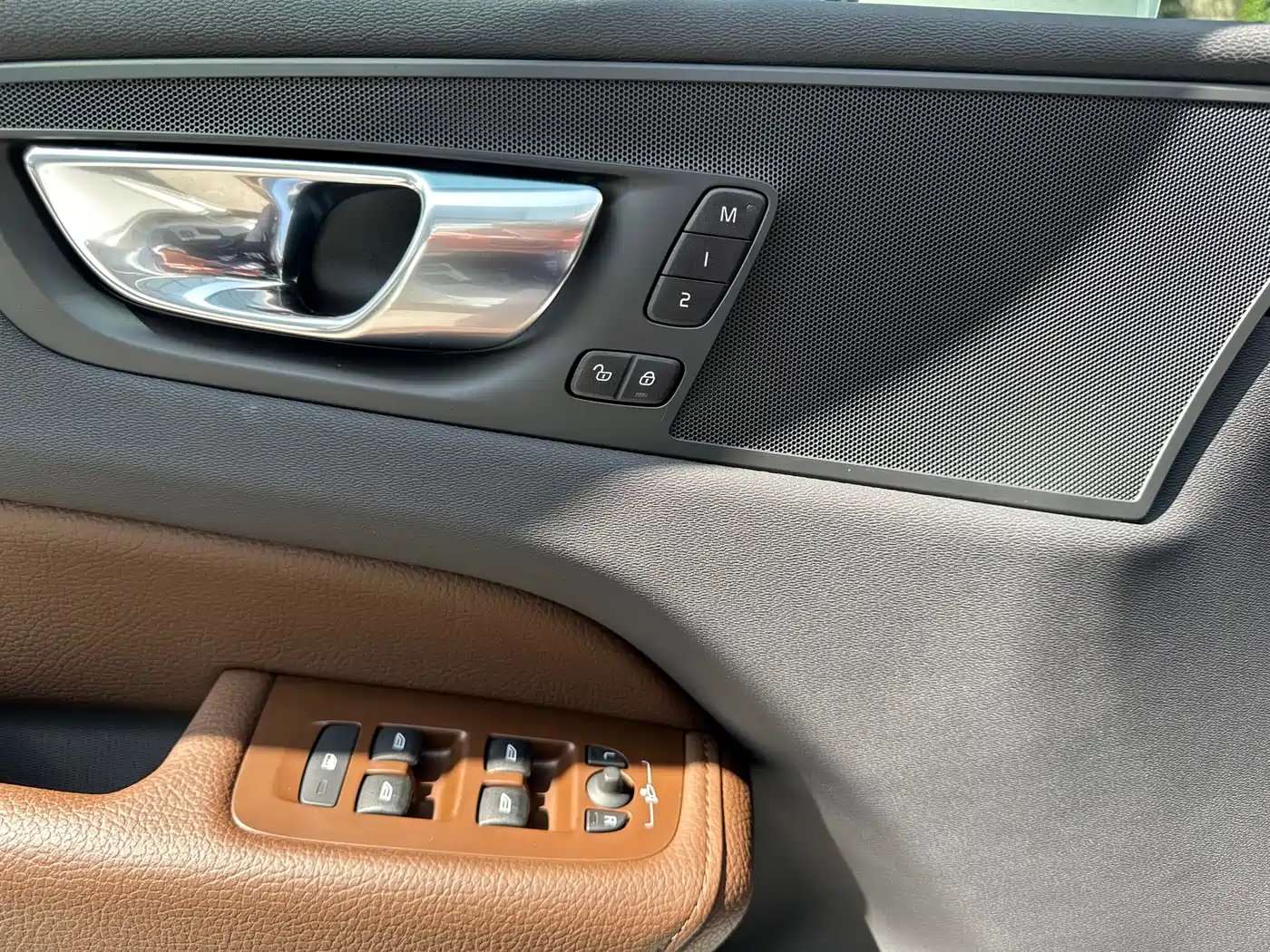 VOLVO XC60 PLUG-IN HYBRID