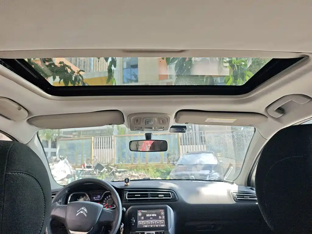 Фото 9 - Citroën C4 C-Quatre