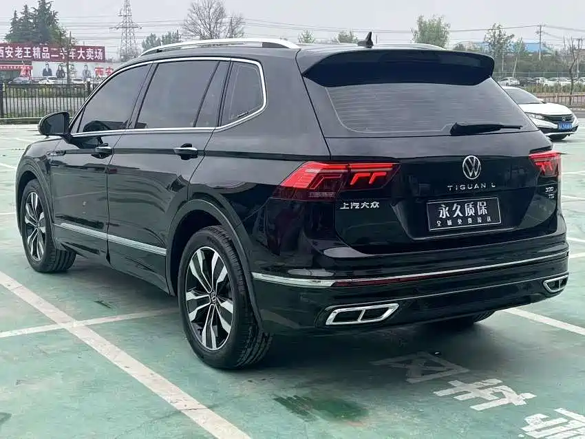Volkswagen Tiguan L 2023 330TSI Auto 2WD R-Line Premium Edition фото 22