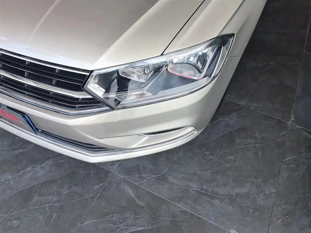 Volkswagen Bora 2016 Model 1.6L Manual Comfort фото 24