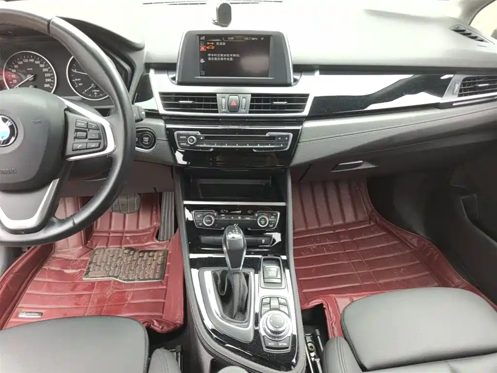 BMW 2 Series Tourer (Import) 2015 218i Sport Design Package фото 13