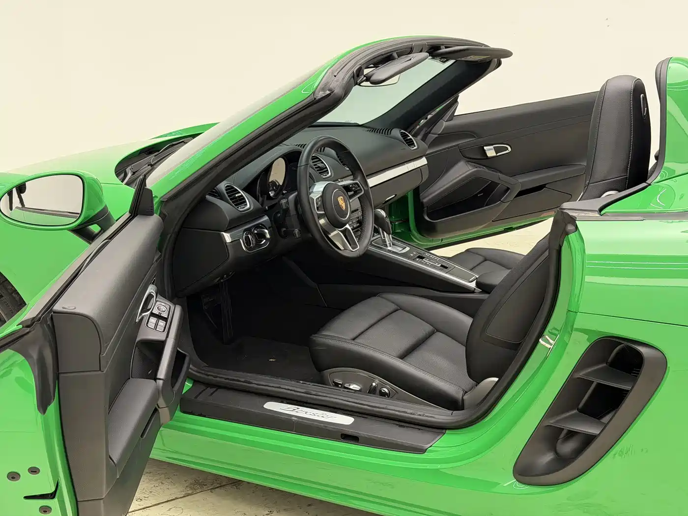 Porsche 718 2023 Boxster Style Edition 2.0T фото 14