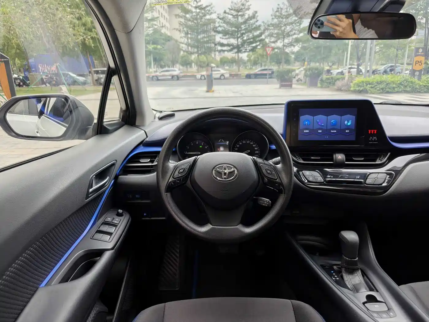 Toyota C-HR 2021 2.0L Comfort Edition фото 17