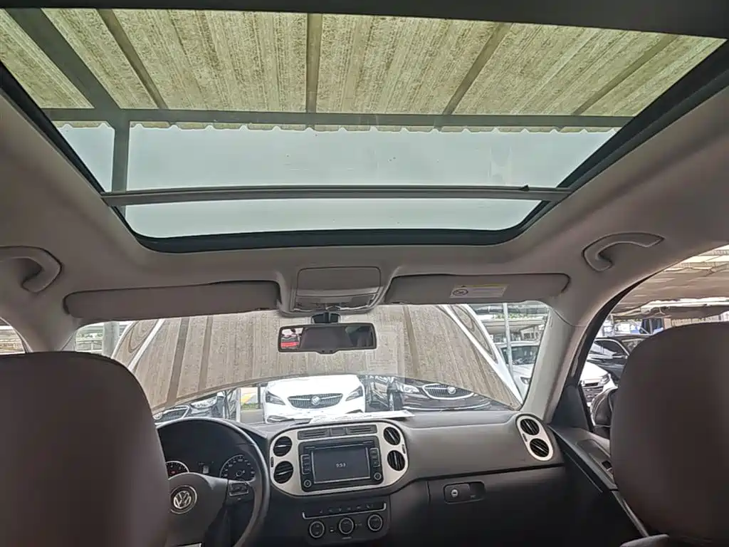 Volkswagen Tiguan 2015 1.8TSI Automatic 2WD Highline фото 18