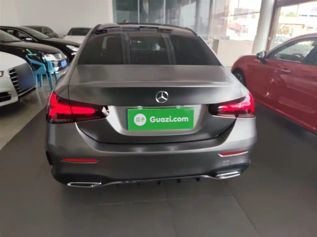 Mercedes-Benz A-Class 2019 A 200 L Sport Sedan фото 6