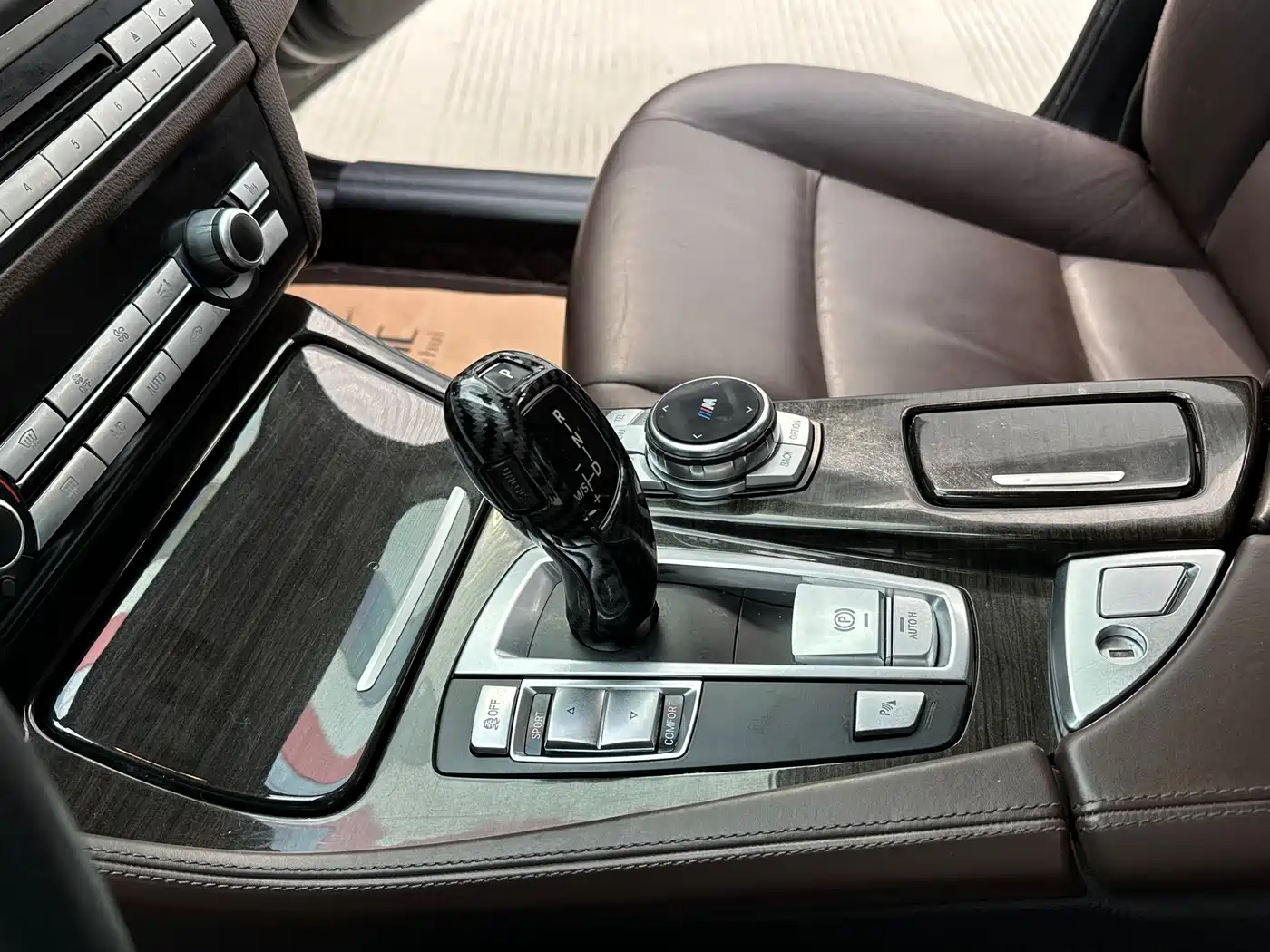 BMW 5 Series 2017 525Li Luxury Design Package фото 17