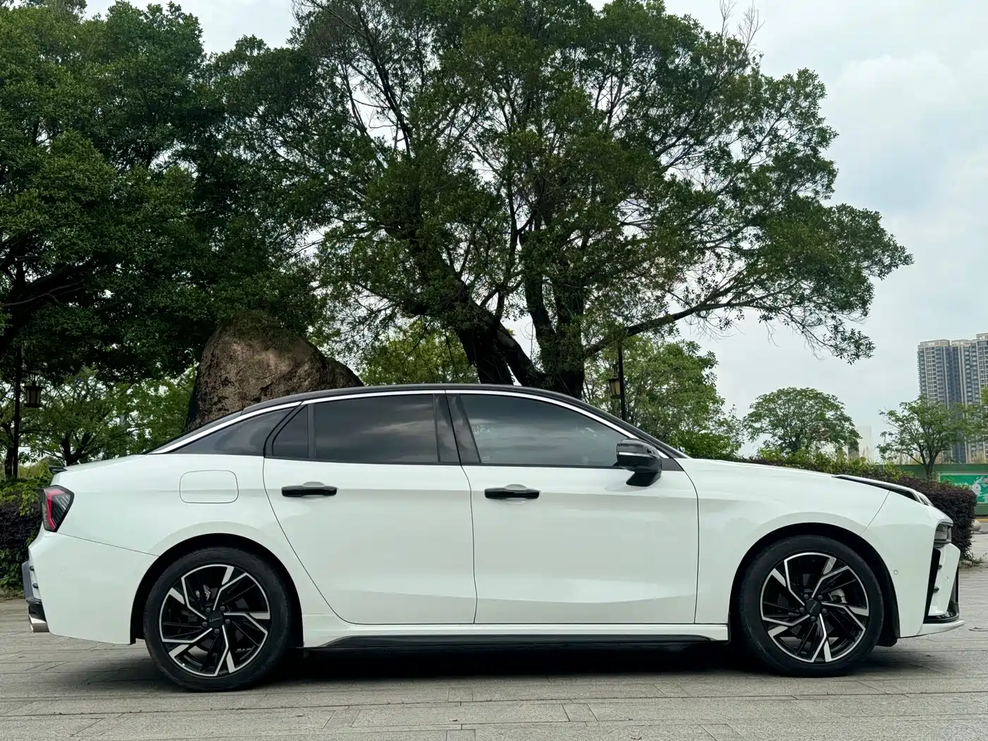 Lynk & Co 03 2023 2.0TD DCT Power Halo фото 7