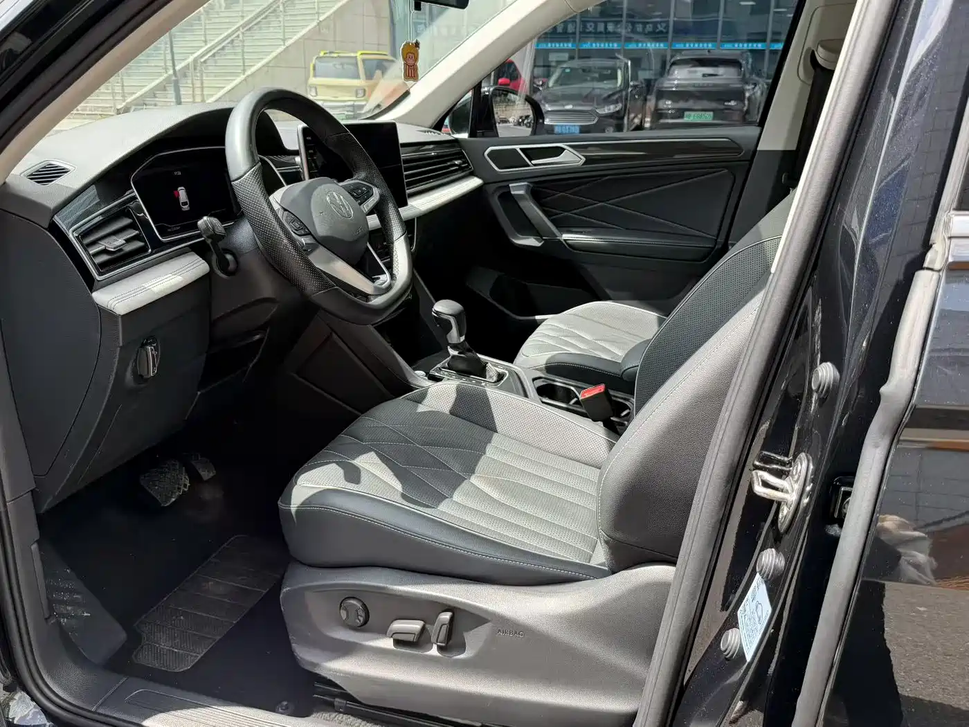 Volkswagen Tiguan L 2024 330TSI Automatic 2WD Intelligent Enjoyment Edition фото 4