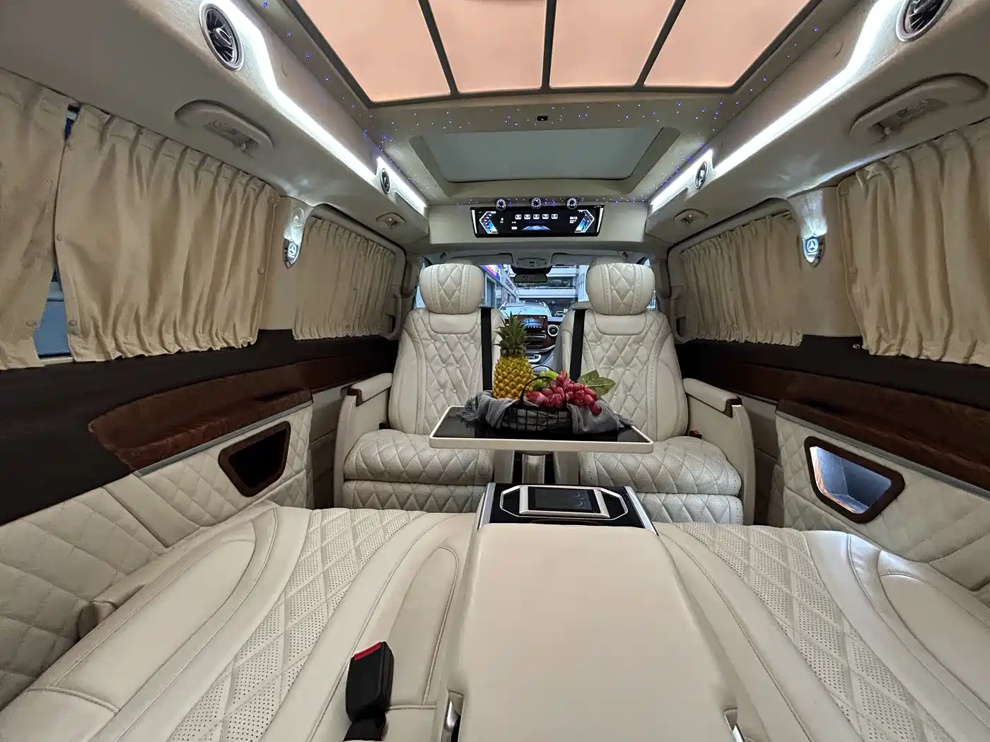 Mercedes-Benz V-Class 2021 V 260 L Long Wheelbase Luxury Edition фото 34
