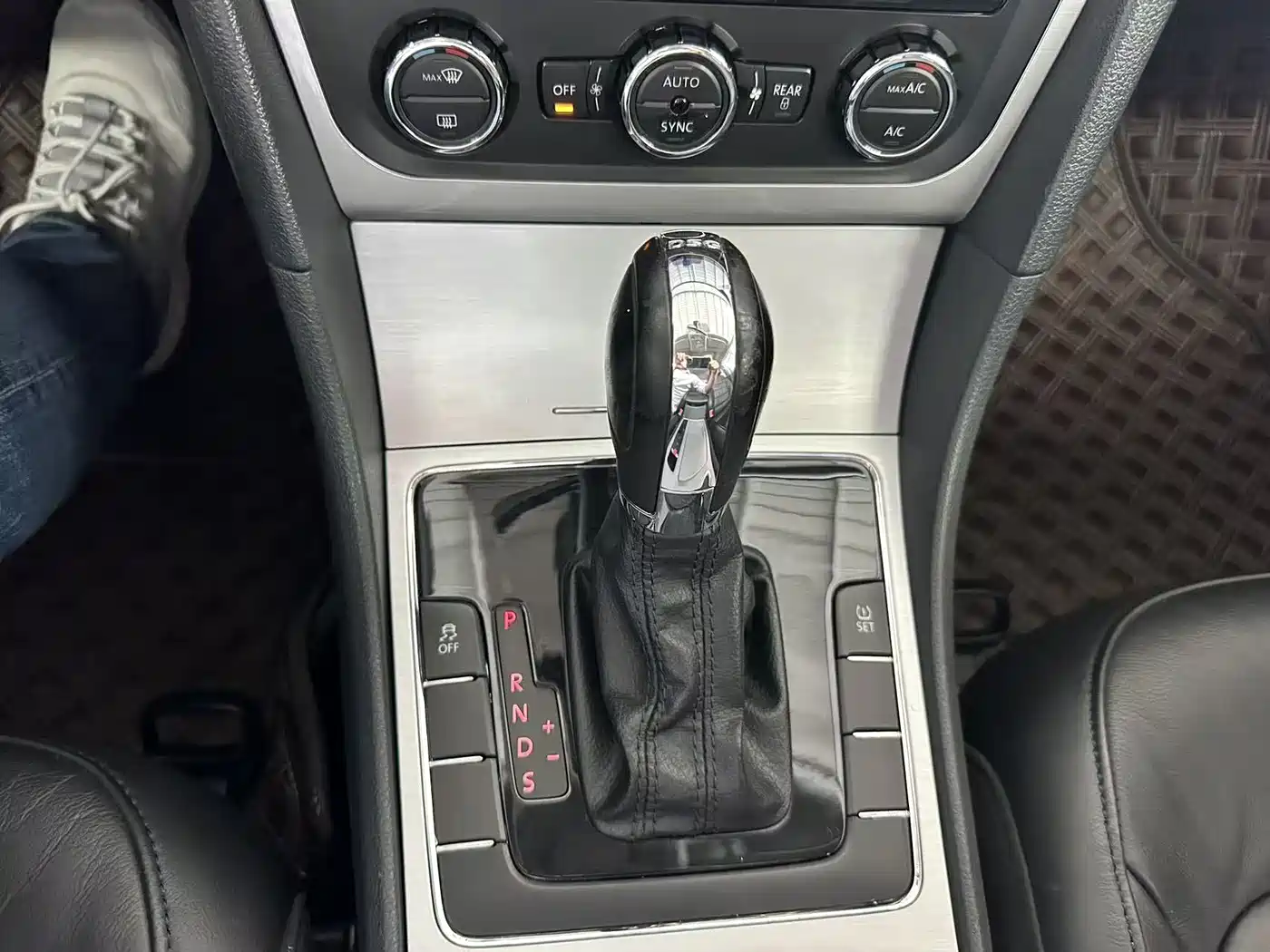 Volkswagen Passat 2013 1.8TSI DSG Zunrong фото 11