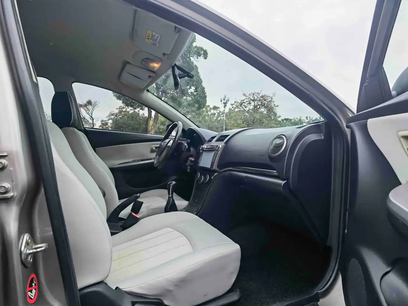 Haima Familia 2014 2014 Sedan 1.6L Manual Champion Edition