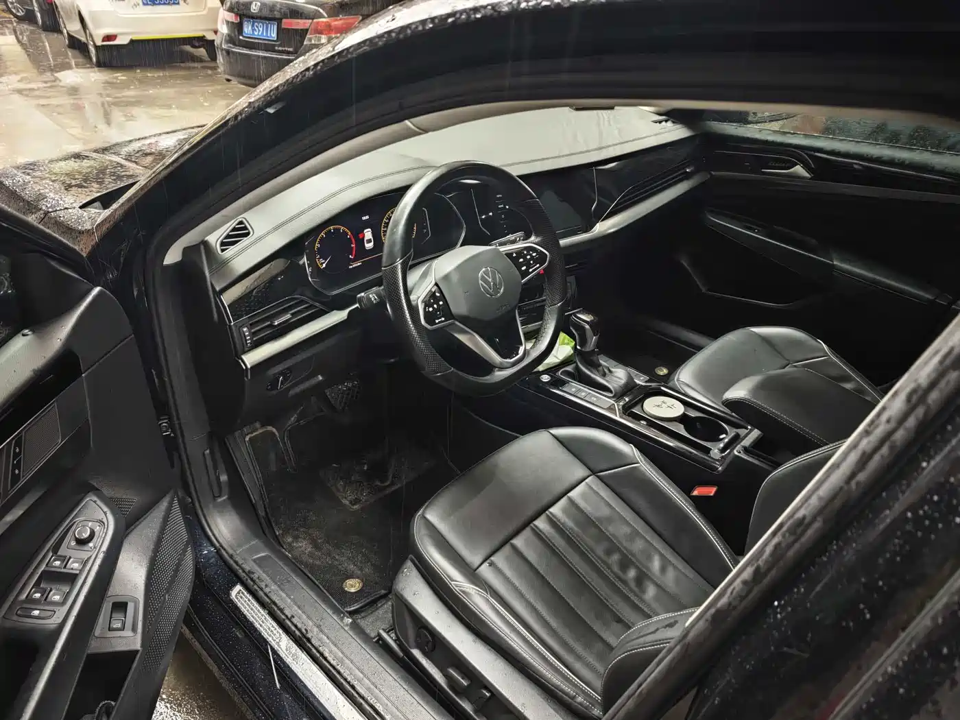 Volkswagen Passat 2023 Facelift 330TSI Elite Edition фото 14