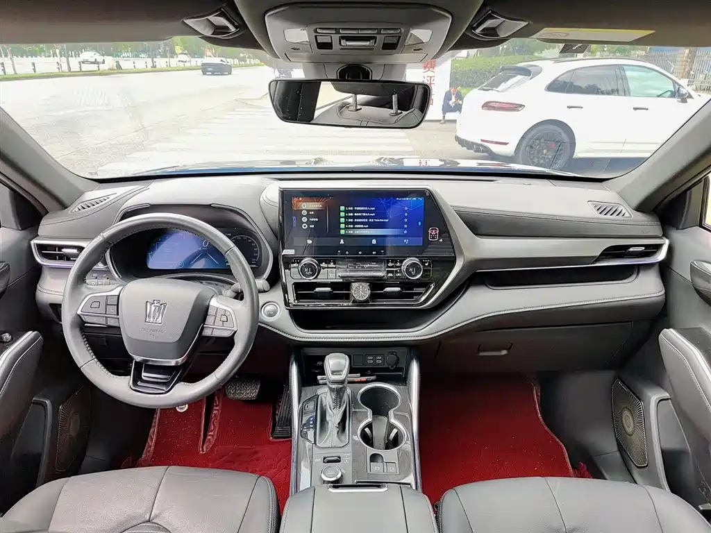 Toyota Crown Kluger 2022 2.0T 4WD Dynamic Edition фото 10