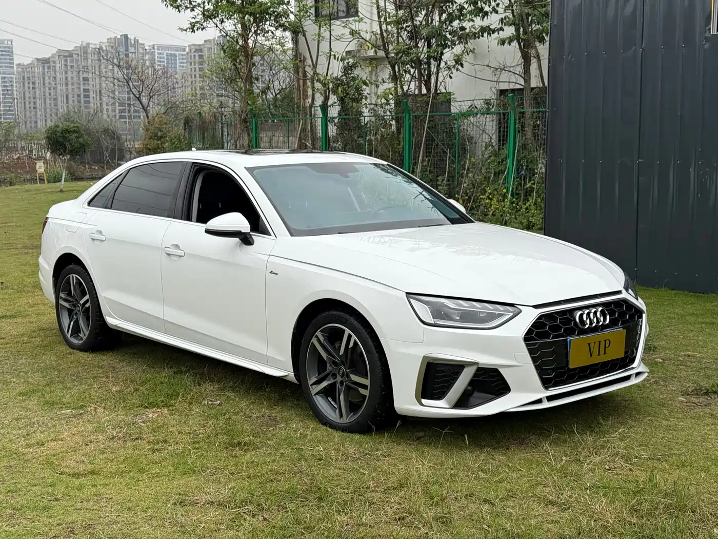 Audi A4L 2022 40 TFSI Luxury Dynamic фото 3