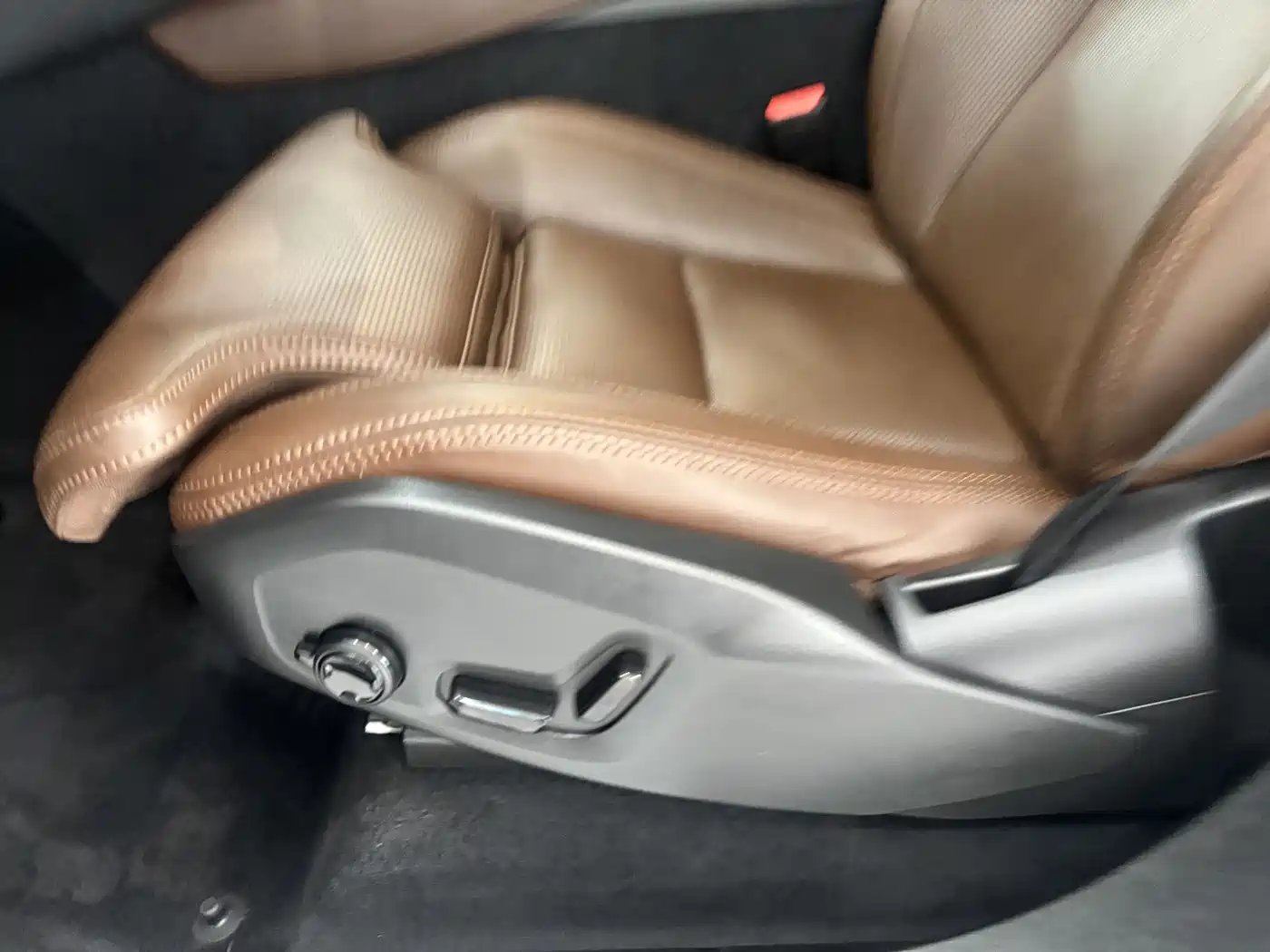 Volvo XC90 2023 B6 Smart Elegance Luxury Edition 7-Seater фото 13