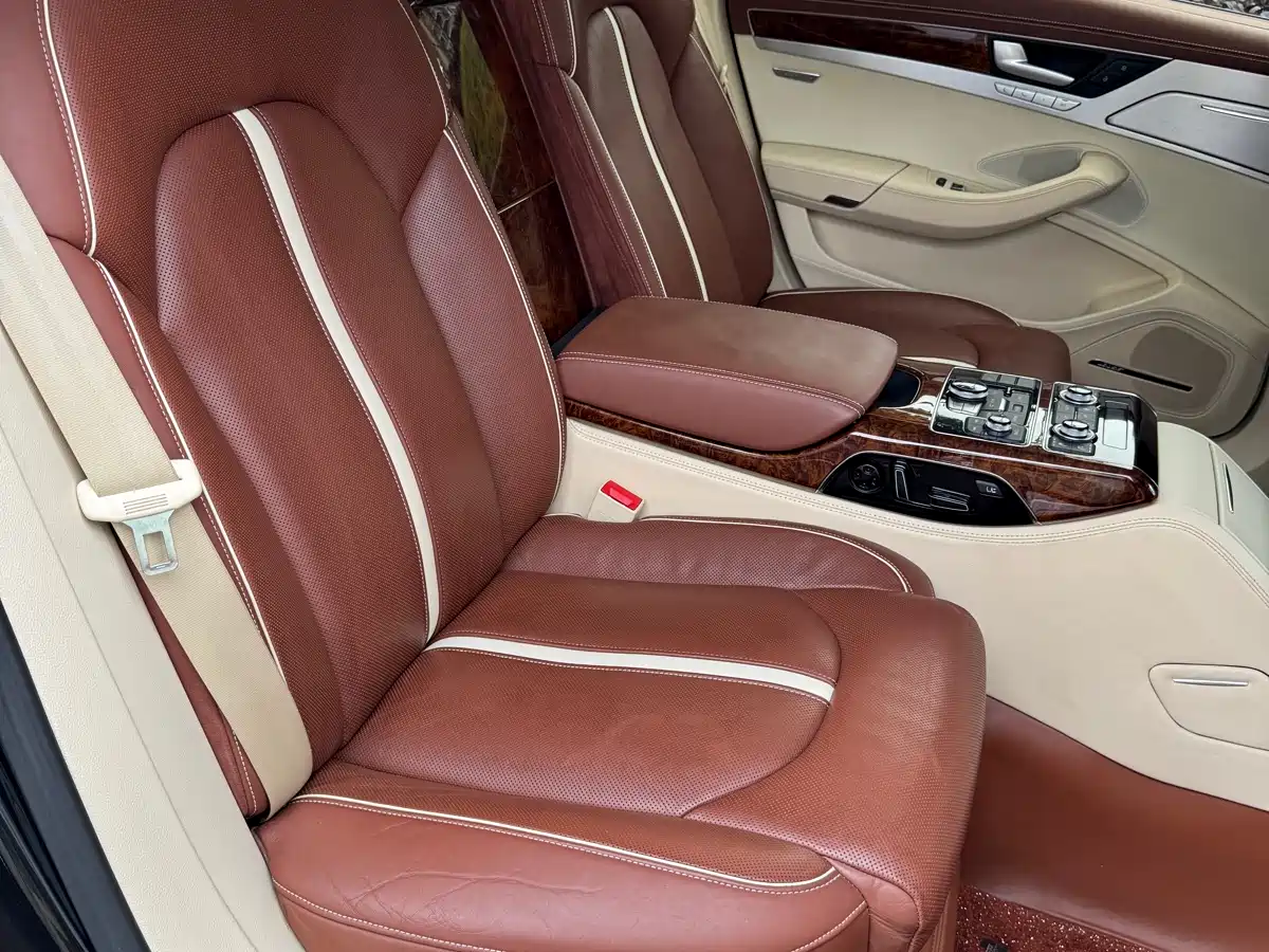 Audi A8 2013 A8L 45 TFSI quattro Exclusive фото 29