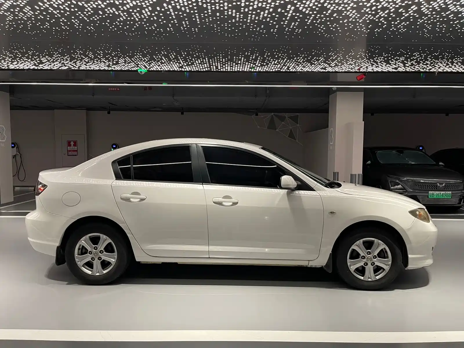 Фото 3 - Mazda 3