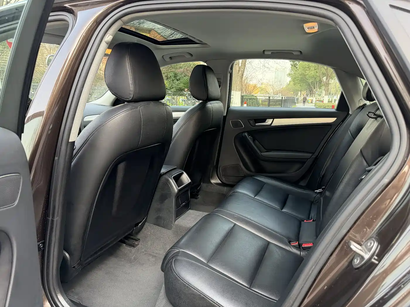 Audi A4L 2013 35 TFSI Automatic Standard фото 9