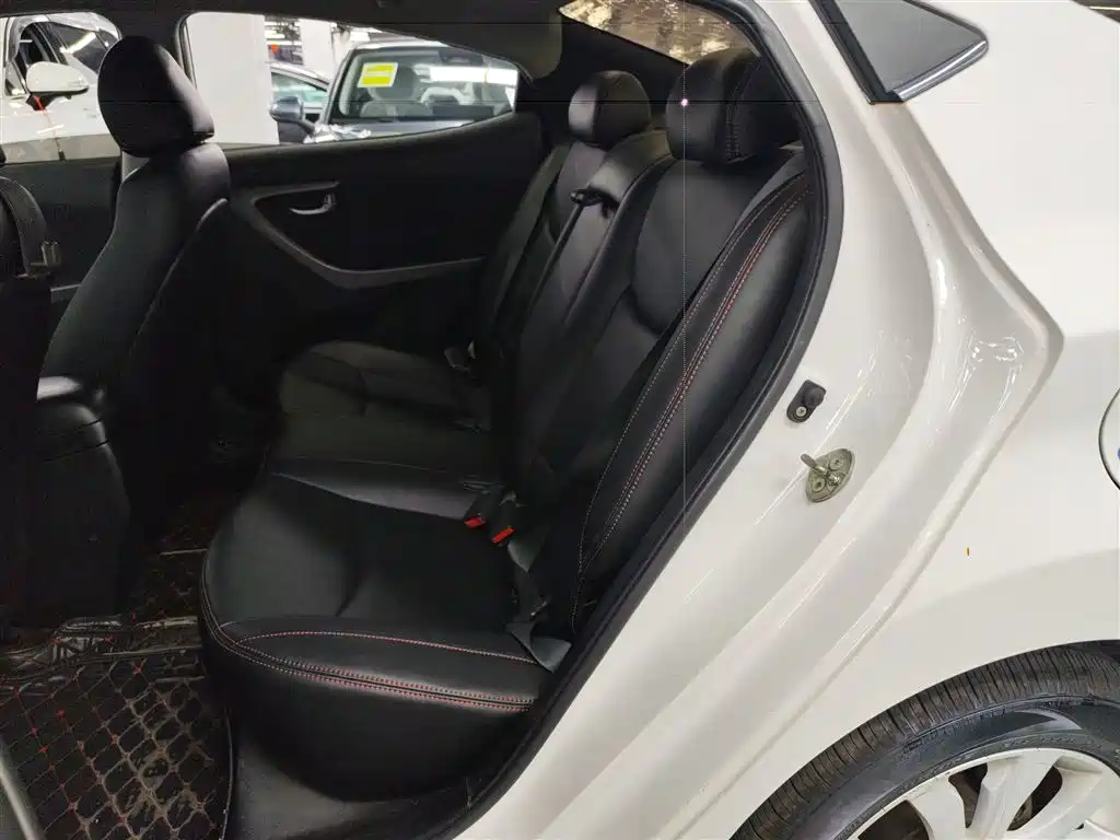 Hyundai Langdong 2016 1.6L Automatic Premium Edition фото 17
