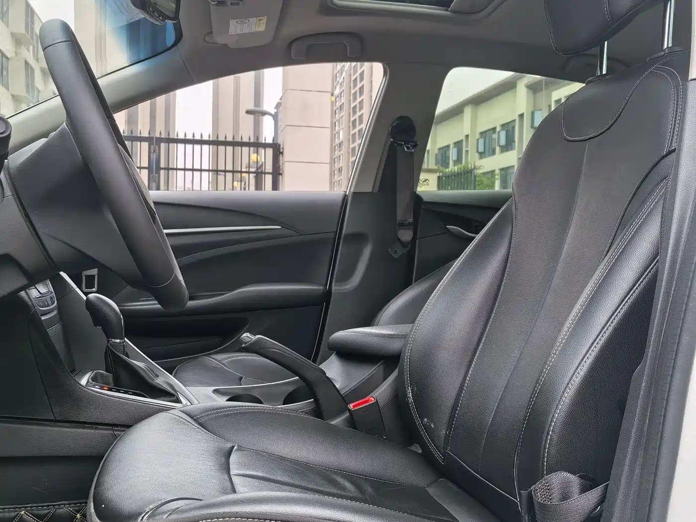 Buick Excelle 2019 18T Auto Connected Elite China VI фото 15