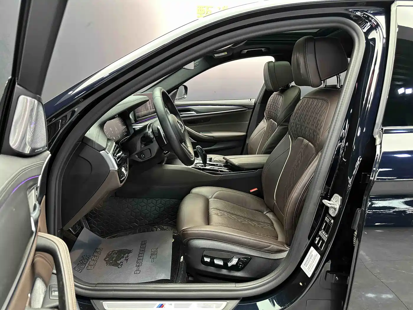 BMW 5 Series (Import) 2021 Facelift 540i Style Edition M Sport Package фото 7