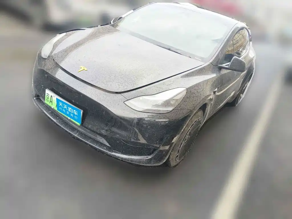 Фото 1 - Tesla Model Y