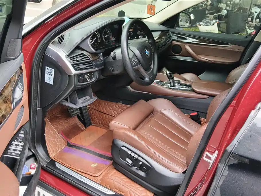 BMW X6 2015 xDrive28i фото 9