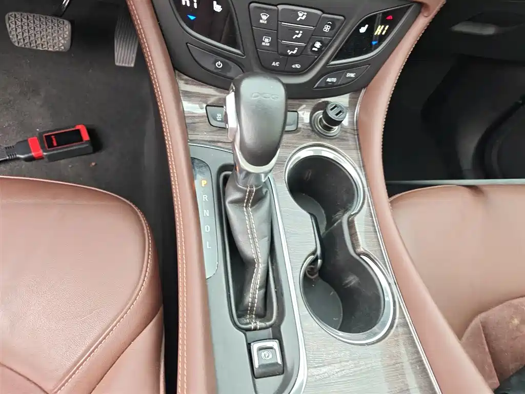 Buick Envision Plus 2017 20T FWD Elite фото 14