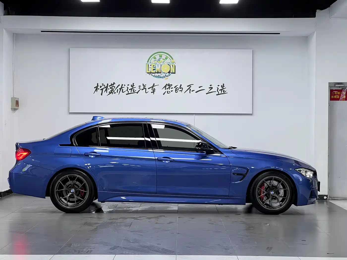 BMW 3 Series 2018 320Li M Sport Black Night Edition фото 4