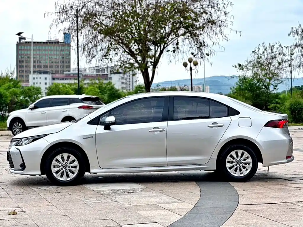 Photo 4 - Toyota Corolla