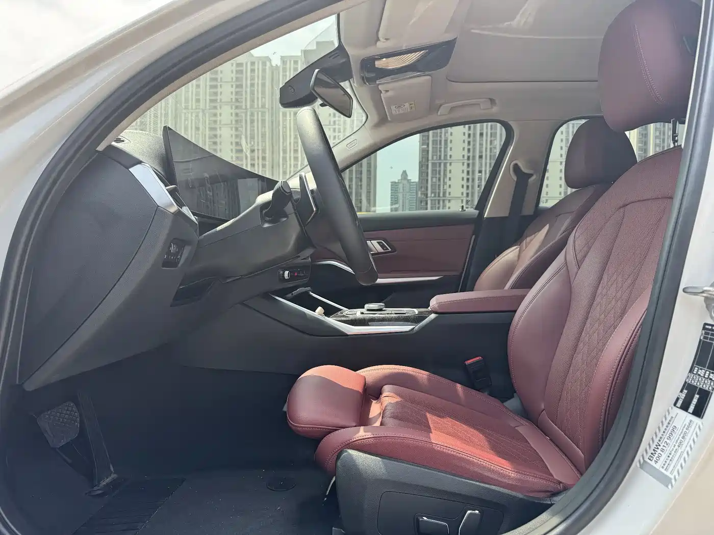 BMW 3 Series 2024 325Li M Sport Package фото 7