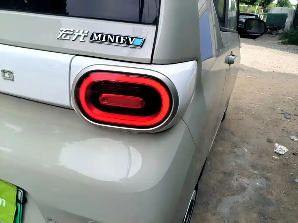 Фото 8 - Wuling Motors Hongguang MINIEV