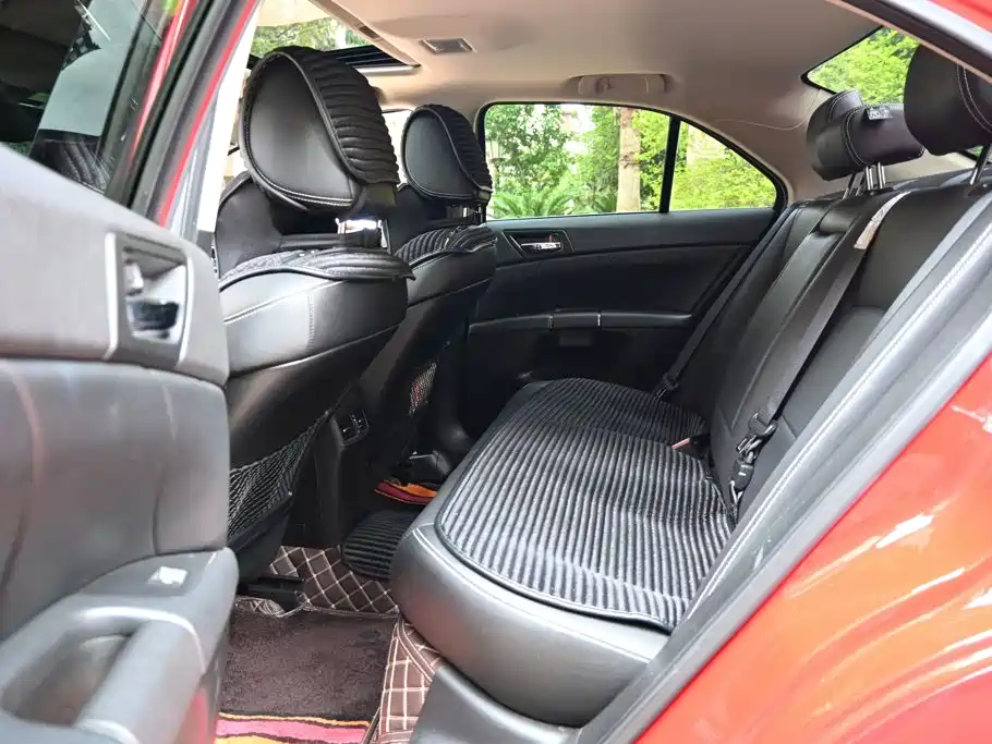 Suzuki Kizashi 2016 2011 2.4L 2WD Sport Navigation Edition