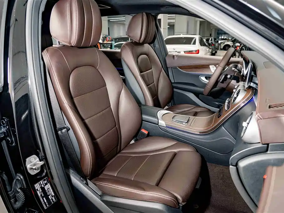 Mercedes-Benz GLC 2022 Model GLC 260 L 4MATIC Luxury Edition фото 19