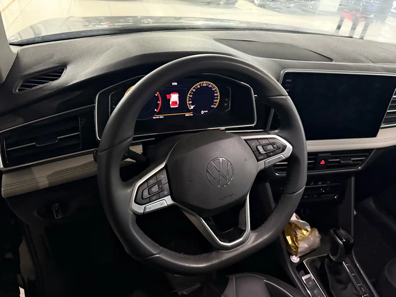 Фото 6 - Volkswagen Tiguan L