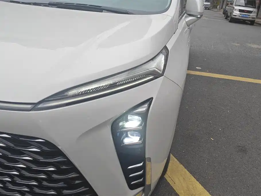 BUICK GL8 NEW ENERGY