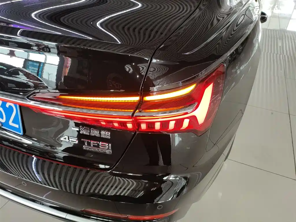 Audi A6L 2024 45 TFSI quattro Premium Dynamic фото 8