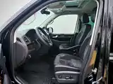 Фото 7 - Volkswagen Multivan