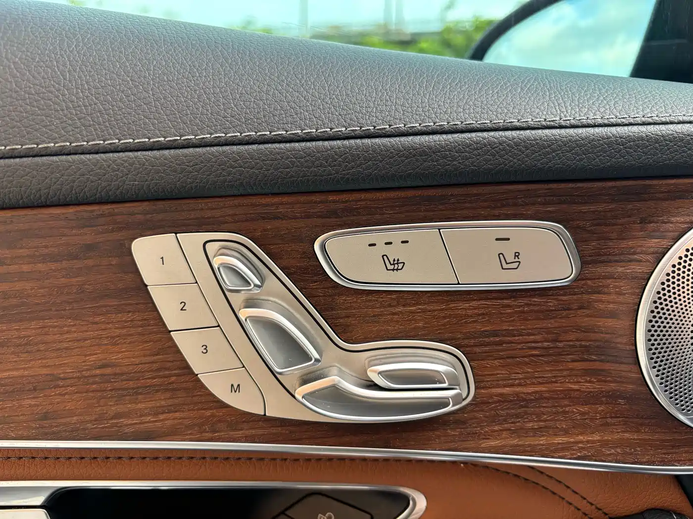 Mercedes-Benz GLC 2020 Facelift GLC 300 L 4MATIC Luxury фото 30